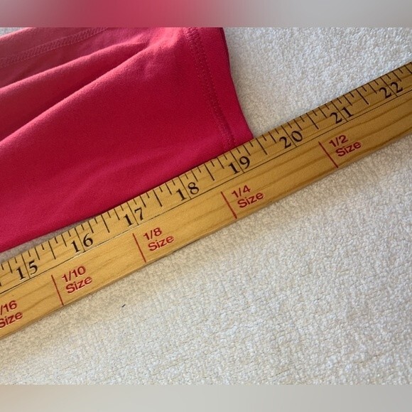 Athleta Bright Pink Mid-Rise Capri Length Leggings Size S - Picture 10 of 10
